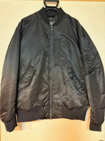 미착용 UNIQLO+J 유니클로 질 샌더 하이브리드 다운 MA-1 블랙