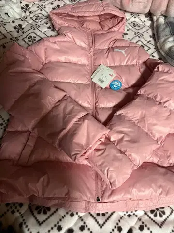 PUMA 핑크 다운 자켓 후드 부착