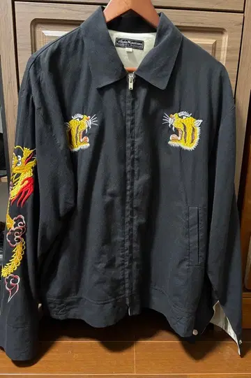 아틀랙션즈 ATTRACTIONS WEARMASTERS 수베니어 L