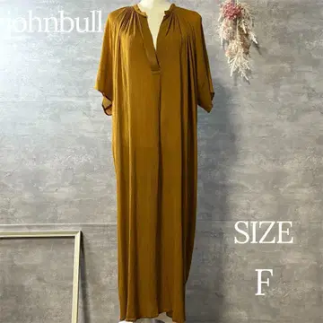 johnbull 롱 원피스 카멜 계열 루즈핏 V넥 체형 커버