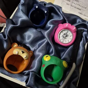 철콘 근크리트 마츠모토 타이요 컬렉션 시로 애니멀 워치