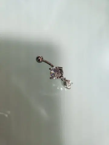 바디피어싱 배꼽