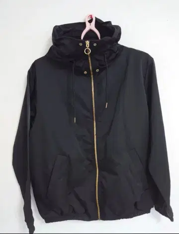 ZARA M 사이즈 후드 부착 골드 집업 캐주얼 아우터