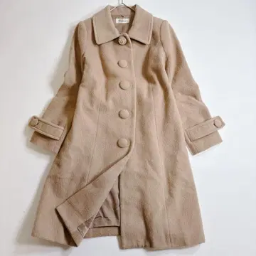 Debut de Fiore by Laisse Passe