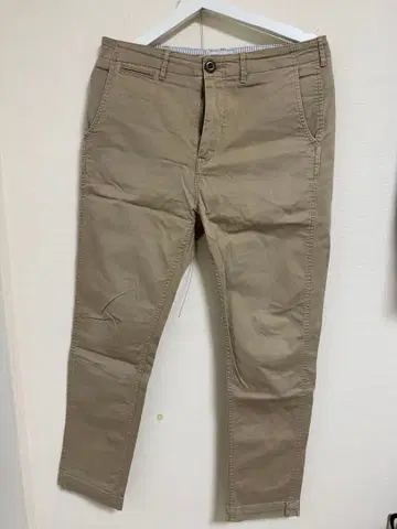 빔즈 스트레치 테이퍼드 치노 팬츠 일본제 백명품 BEAMS