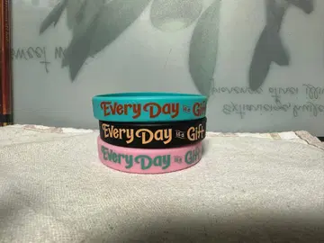 이토 미쿠 Every Day is a Gift 러버 밴드 3세트