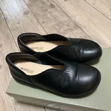 [ 새상품급 ] MODELLO 블랙 가죽 로퍼