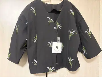 [ 즉시 구매 OK ] 미사용 새상품 자영 플라워 자수 블라우스