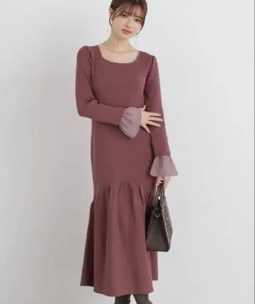 PROPORTION BODY DRESSING 머메이드 니트 원피스