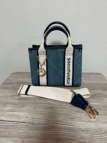 Samantha vega 핸드백
