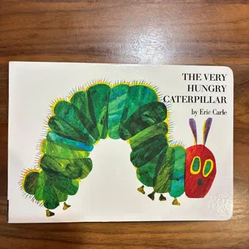 배고픈 애벌레 영어 그림책