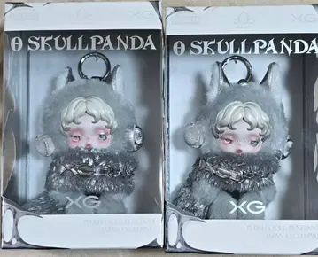 POPMART XG SKULLPANDA PENDANT 스컬 팬더 2점