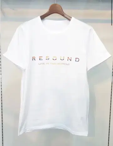RESOUND 화이트 T셔츠