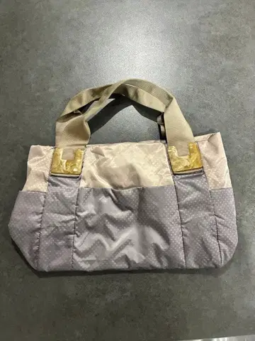 이아파피요네 수지 부품 토트백 마더백 ear 대용량