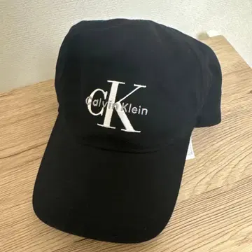 Calvin Klein 블랙 캡