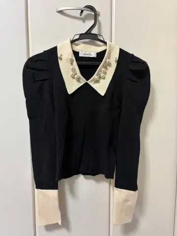 dazzlin 오너먼트 칼라 리브 상의