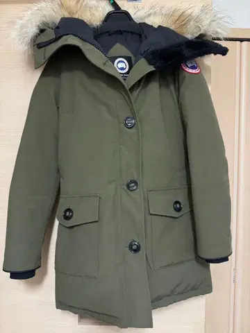 CANADA GOOSE 브론테 다운 코트