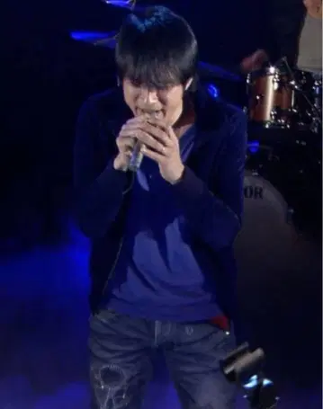 Mr.Children 사쿠라이 착용 프란시스트모크스 LOVE 데님