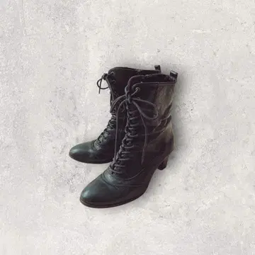 레이스업 부츠 숏부츠 블랙 레이스업 힐 클래식