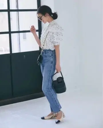 세븐텐 엑스트라 하이라이즈 슬림 스트레이트 데님(브라이트 블루)