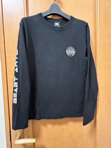 BEAST ARTS 롱 슬리브 티 미사용 ( S사이즈 )