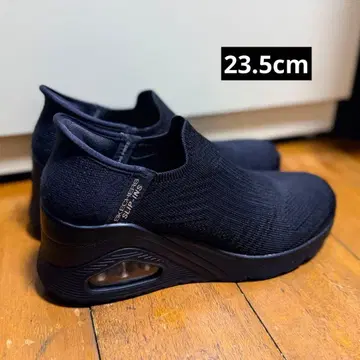 스케쳐스 슬립인즈 우노 웨지 킥킹 니트 블랙