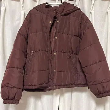 브라운 퀼팅 다운 자켓 M 사이즈