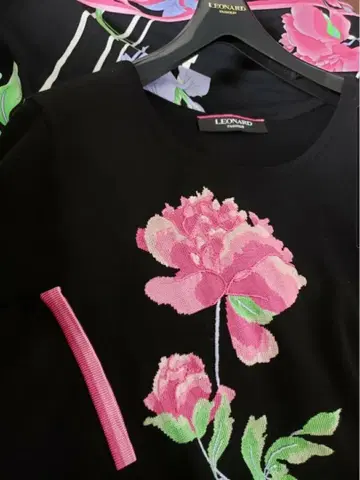 컨디션 최상 레오나르 니트&캉캉 도킹 원피스 42