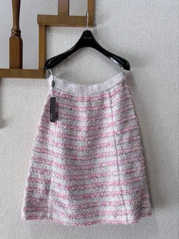 새상품 르네 Rene 트위드 스커트