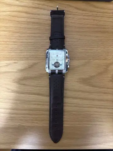 Tommy Hilfiger 자동 시계