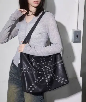 ENVYM 숄더백 백 아이렛 디자인백 여성용