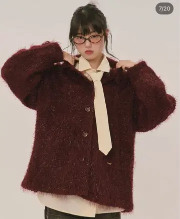 빨간색 아우터 키라키라 loinnuit