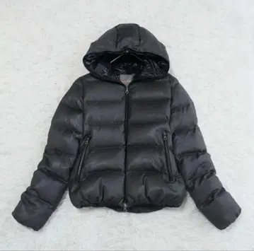 새상품급 듀베티카 이가와 하루카 착용 캐시미어 다운 자켓 THIADUE