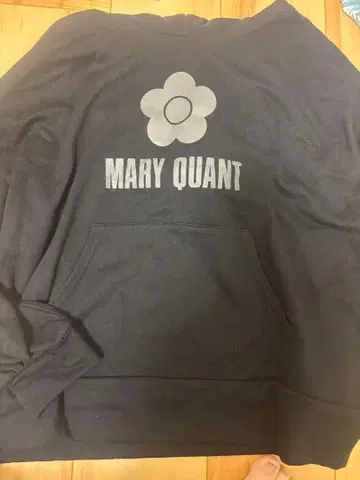 MARY QUANT 데이지 로고 후드티