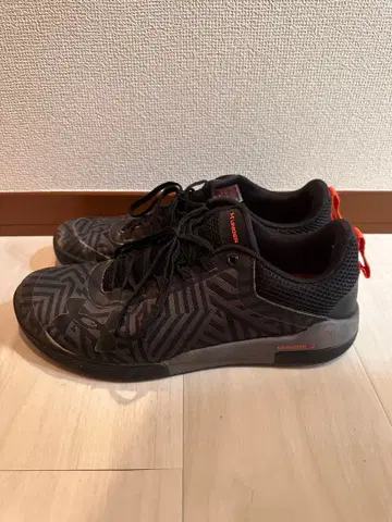 언더아머 트레이닝 슈즈