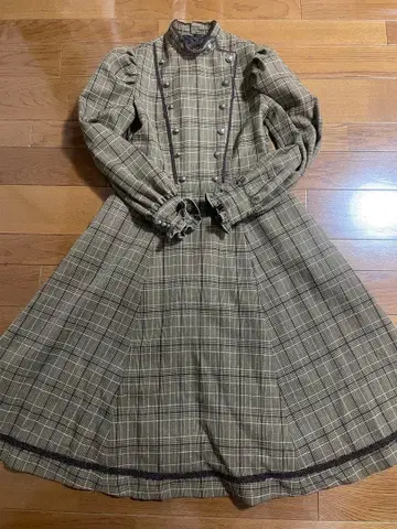 빅토리아 메이든 호스 라이딩 체크 드레스