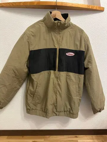 Billabong 충전솜 나일론 자켓 M 사이즈 카키