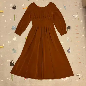 And Couture 브라운 원피스