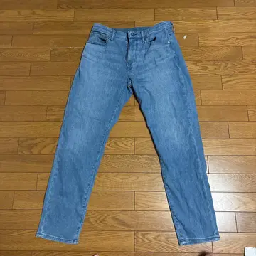 라이트 블루 스트레이트 데님 팬츠