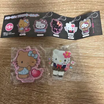 헬로키티 아크릴 키링 세트