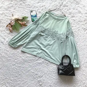 이카 레이스 절개 티셔츠 풀오버 M 성인 페미닌 스타일 긴팔 고급