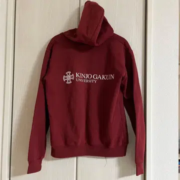 킨죠가쿠인대학 후드 부착 후드티