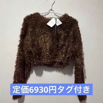 택 포함 PAGE BOY 브라운 퍼 스타일 크롭 니트 반짝이 오프숄더