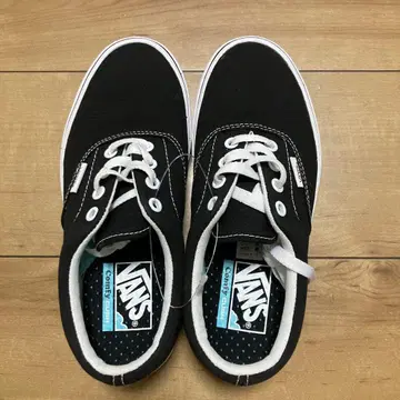 새상품, 미사용품 VANS 블랙 로우컷 스니커즈 22.5