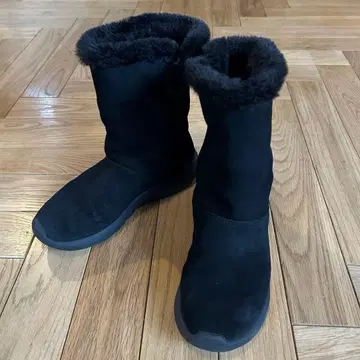 Skechers 스케쳐스 블랙 무톤 부츠 23cm