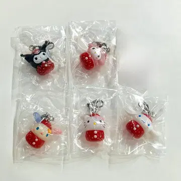 산리오 딸기 표시 액세서리