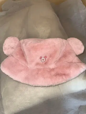 귀 달린 핑크 버킷햇 퍼