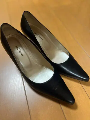 마리끌레르 일본제 블랙 가죽 스틸레토 하이힐