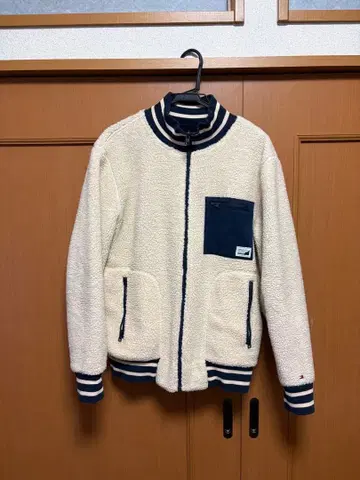 타미힐피거 리버서블 플리스 자켓 아이보리