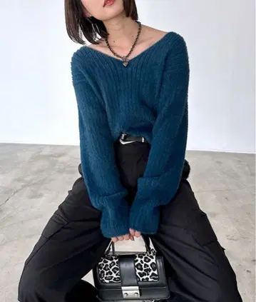 클라우드 샤기 V 니트